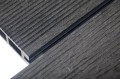 Riffelbrett aus WPC-SET A10LL8 (M2) + BALKEN + PLASTIKKLAMMERN Nahaufnahme.