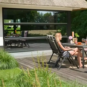 Mobilier d'extérieur pliable au design moderne avec cadre en métal pour le camping et le jardin Set de meubles de patio avec chaise en métal