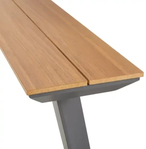 Moderne Outdoor Esstisch- und Stuhlset Robuste Metall-Terrassenmöbel für den Heim- und Gartengebrauch