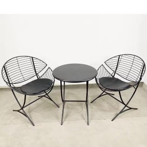 Chaises de meubles style nordique sont définitivement utilisées pour les cafés, jardins, bureaux, salons, balcons,...