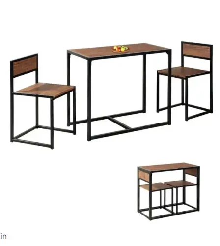 Luxuriöses und praktisches Esszimmer-Set mit Tisch und zwei Stühlen für enge Räume.