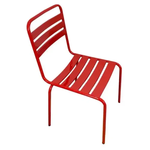 Langlebiger pulverbeschichteter Metallstahl-Outdoor-Patio-Stuhl in Rot.