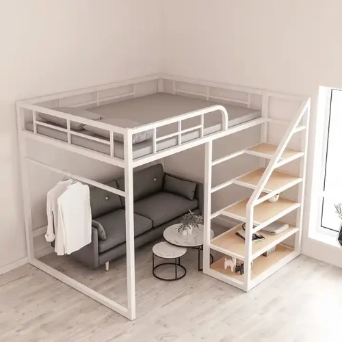 Lit superposé en métal avec espace pour canapé en dessous, idéal pour dortoirs et auberges.