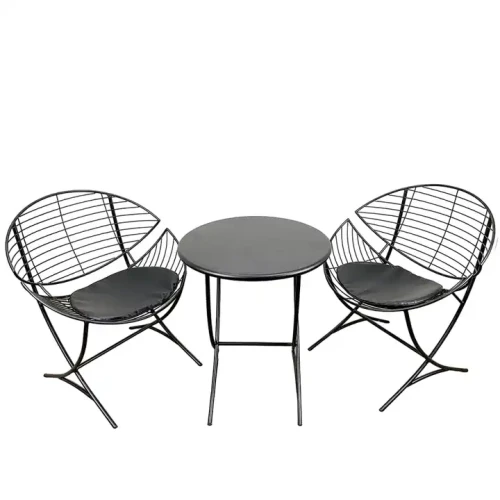 Modern design metal chair with cushion and metal wire table set for garden or restaurant.