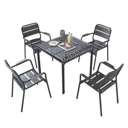 Metall Outdoor Möbelset mit Tisch und vier Heimdekoration Gartenstuhl.