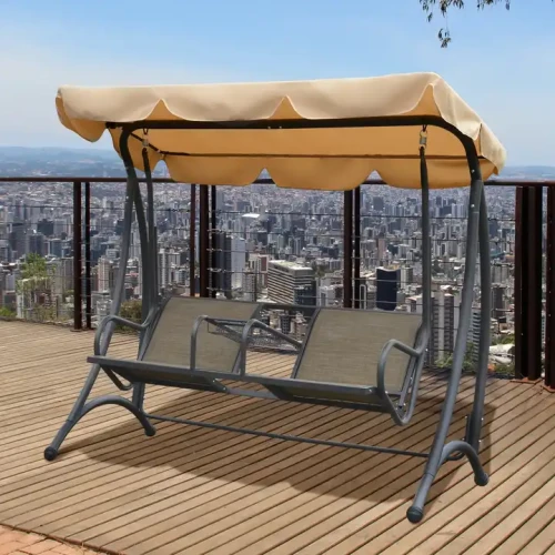 Metallrahmen Moderner Design-Schaukelstuhl für zwei Personen auf Terrasse mit Stadtblick.
