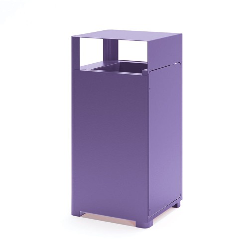 Poubelle de rue Ørestad en métal violet, design moderne.