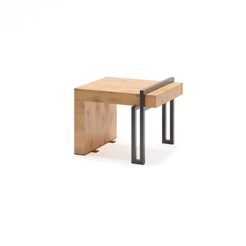 Tabouret d'extérieur Vesterbro en chêne avec pieds en métal noir.