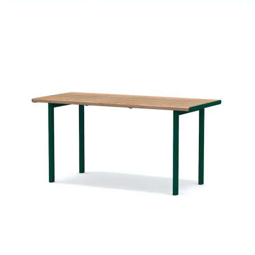 Latinerkvarteret udendørsbord med plads til 4-6 personer.