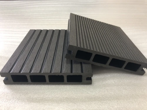 WPC SET A10LL7 (M2) decking boards with joist and plastic clips.
